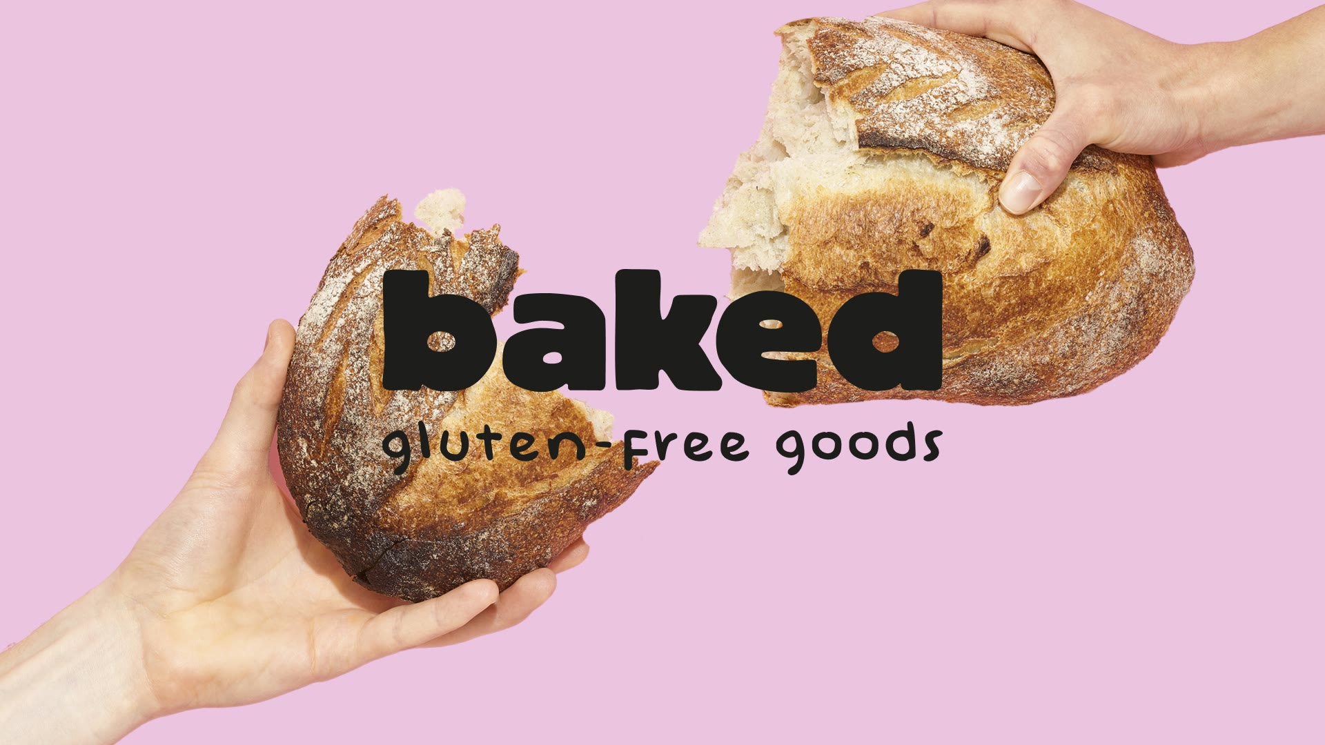 Baked, Keyvisual: glutenfreies Brot wird geteilt